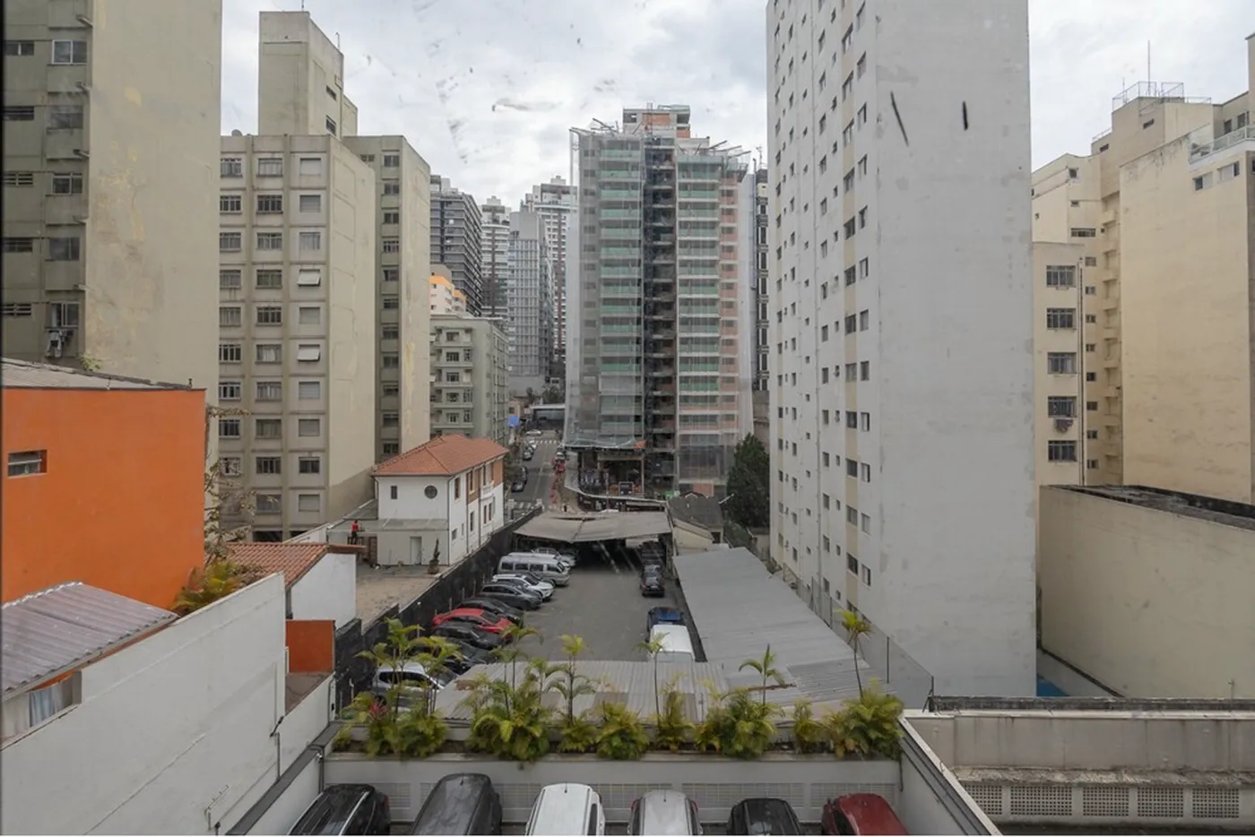 BVBR 190 Sala 601971007-158 - REMAX Empire Exclusividades BVBR 190 Sala 601971007-158 - REMAX Empire Exclusividades
