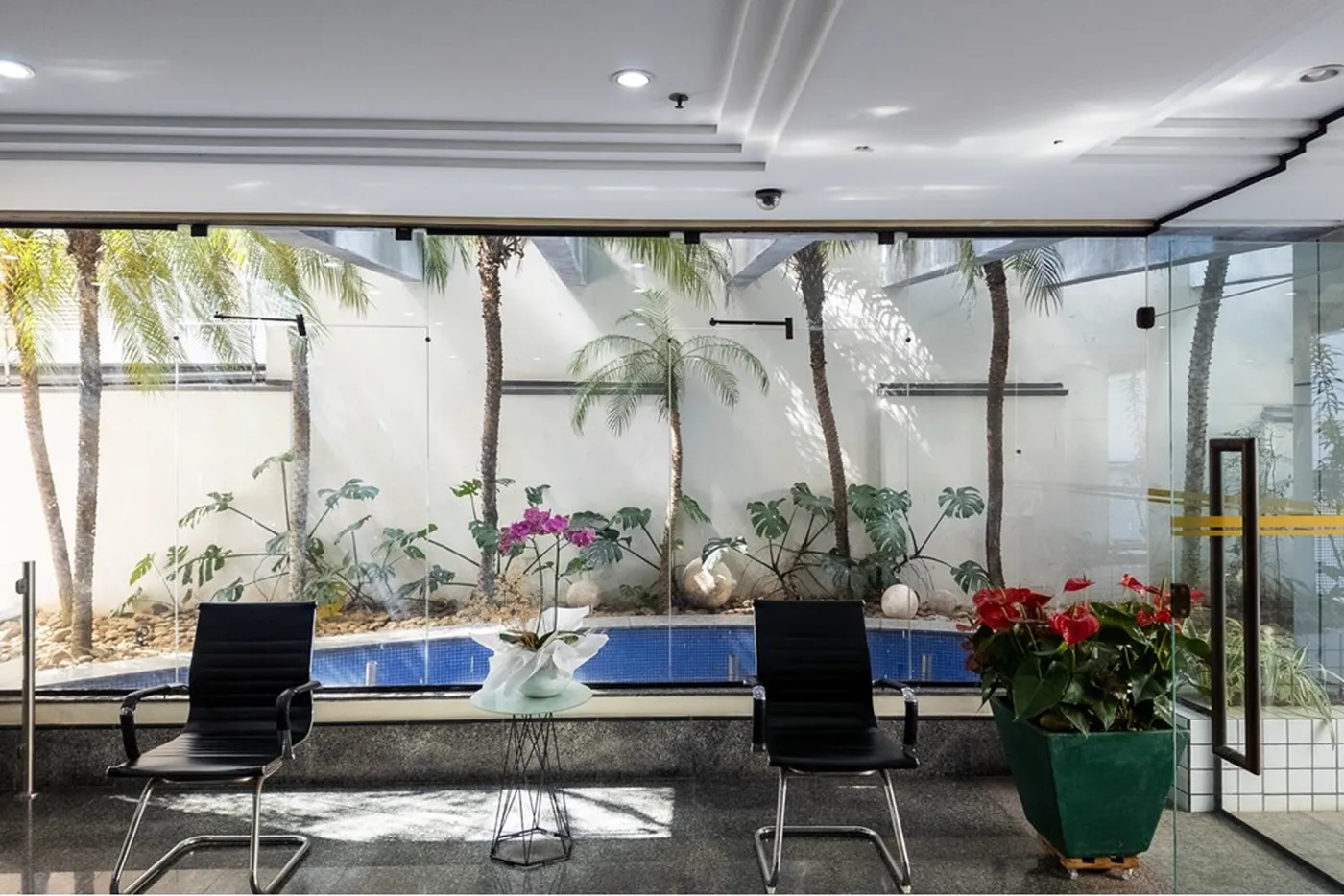 BVBR 190 Sala 601971007-158 - REMAX Empire Exclusividades BVBR 190 Sala 601971007-158 - REMAX Empire Exclusividades