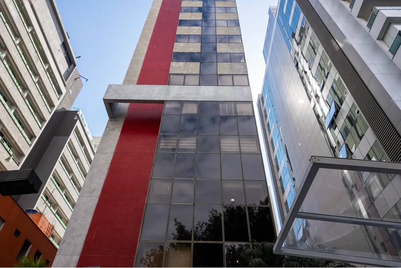BVBR 190 Sala 601971007-158 - REMAX Empire Exclusividades BVBR 190 Sala 601971007-158 - REMAX Empire Exclusividades