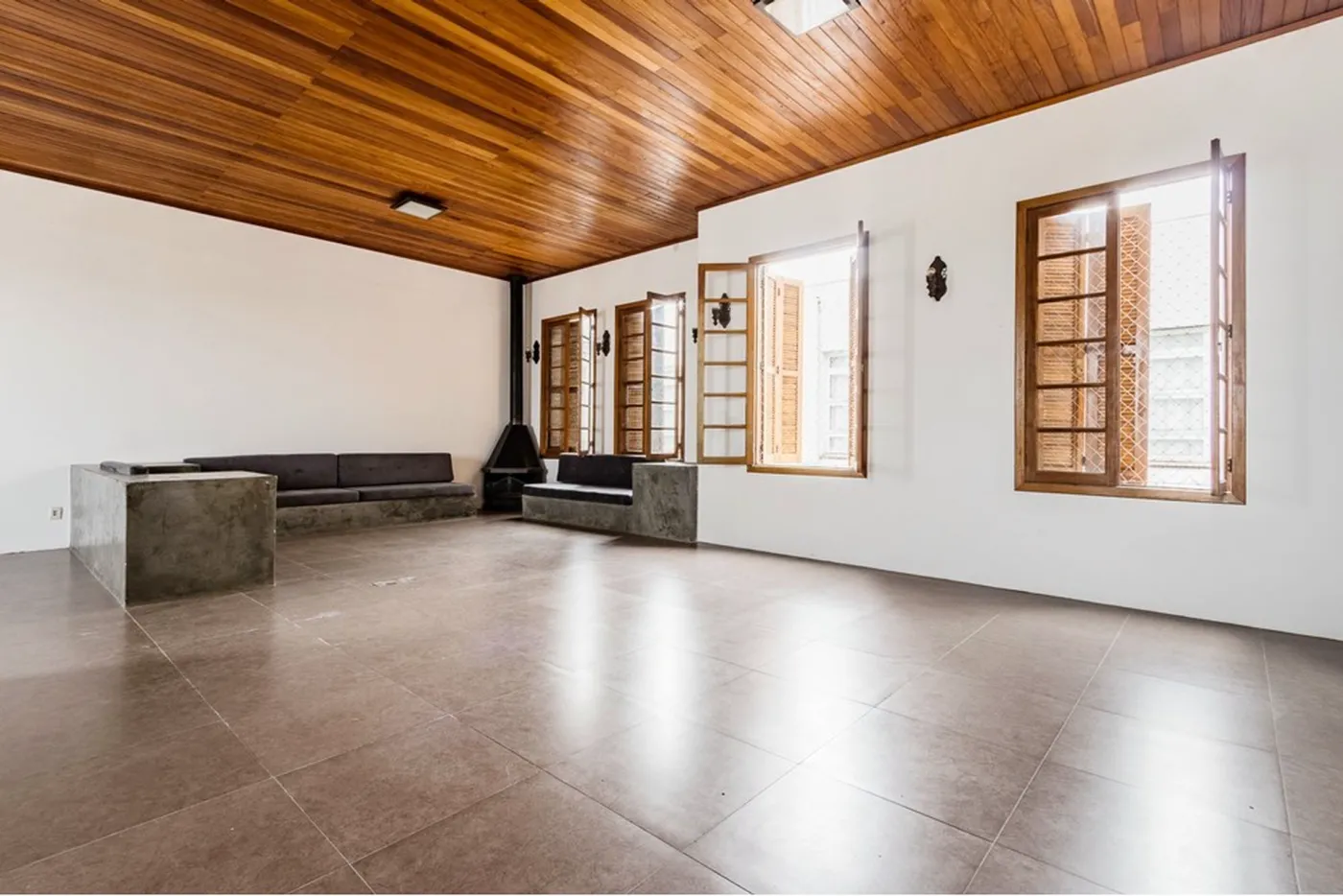 CBVA 449 Apto 612481002-126 - REMAX Andar de Cima Exclusividades