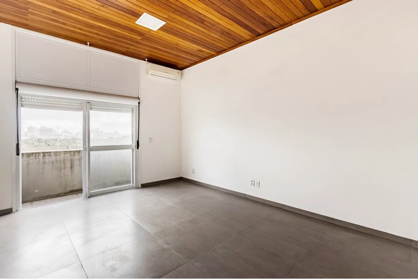 CBVA 449 Apto 612481002-126 - REMAX Andar de Cima Exclusividades