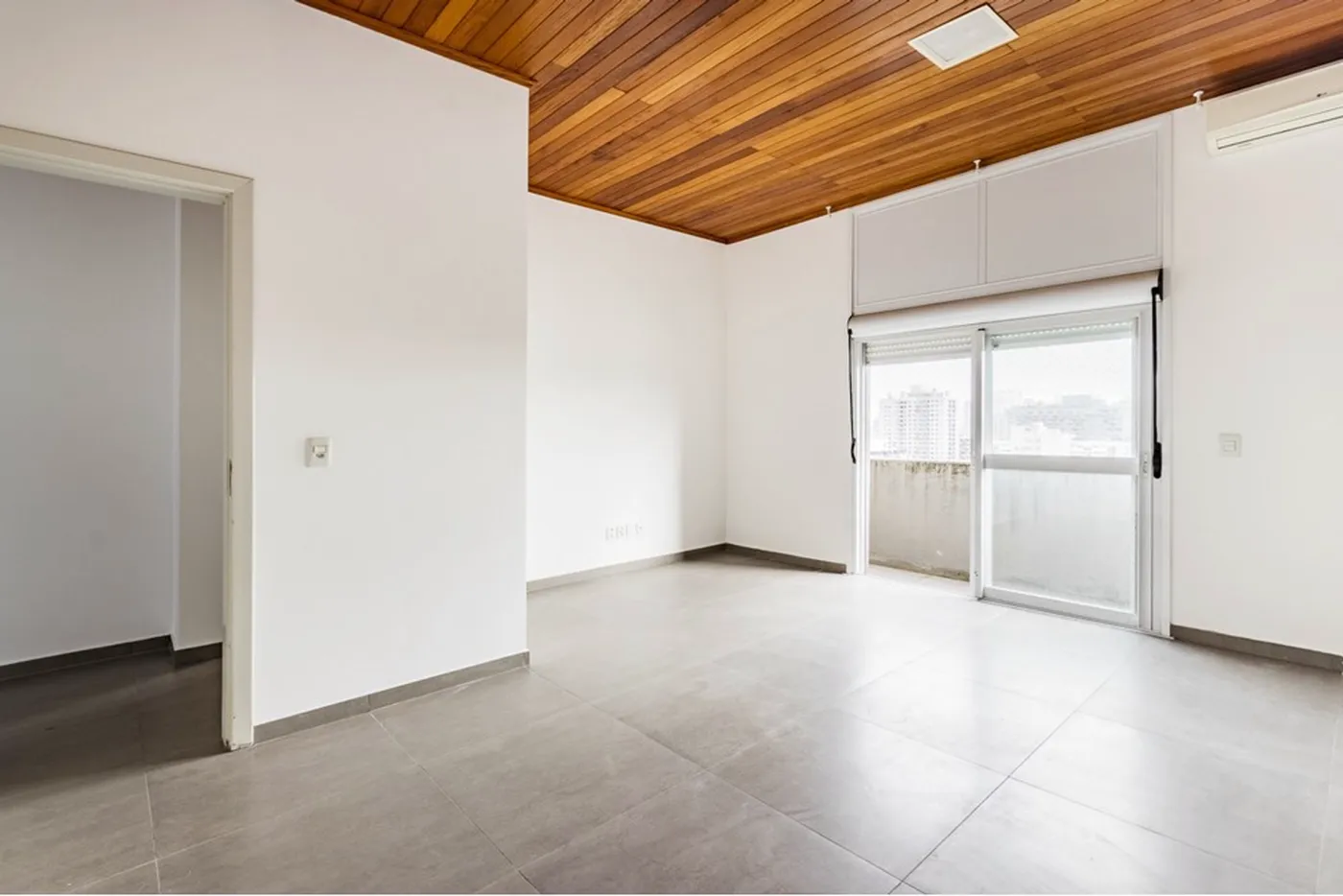 CBVA 449 Apto 612481002-126 - REMAX Andar de Cima Exclusividades