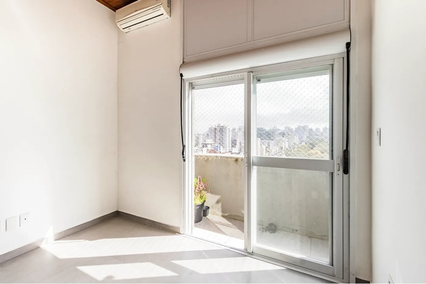 CBVA 449 Apto 612481002-126 - REMAX Andar de Cima Exclusividades