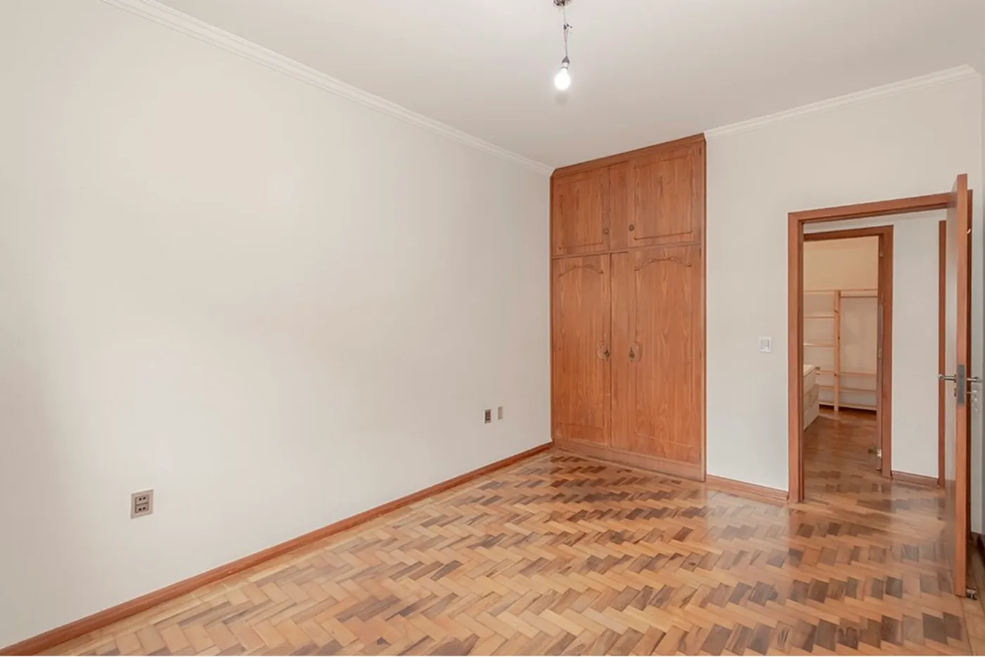MDBDG 724 Apto 612481004-83 - REMAX Andar de Cima Exclusividades