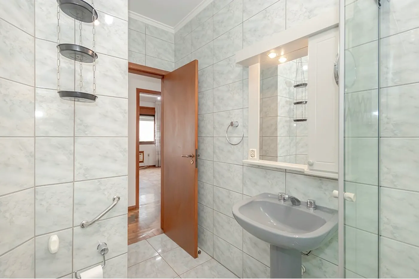 MDBDG 724 Apto 612481004-83 - REMAX Andar de Cima Exclusividades