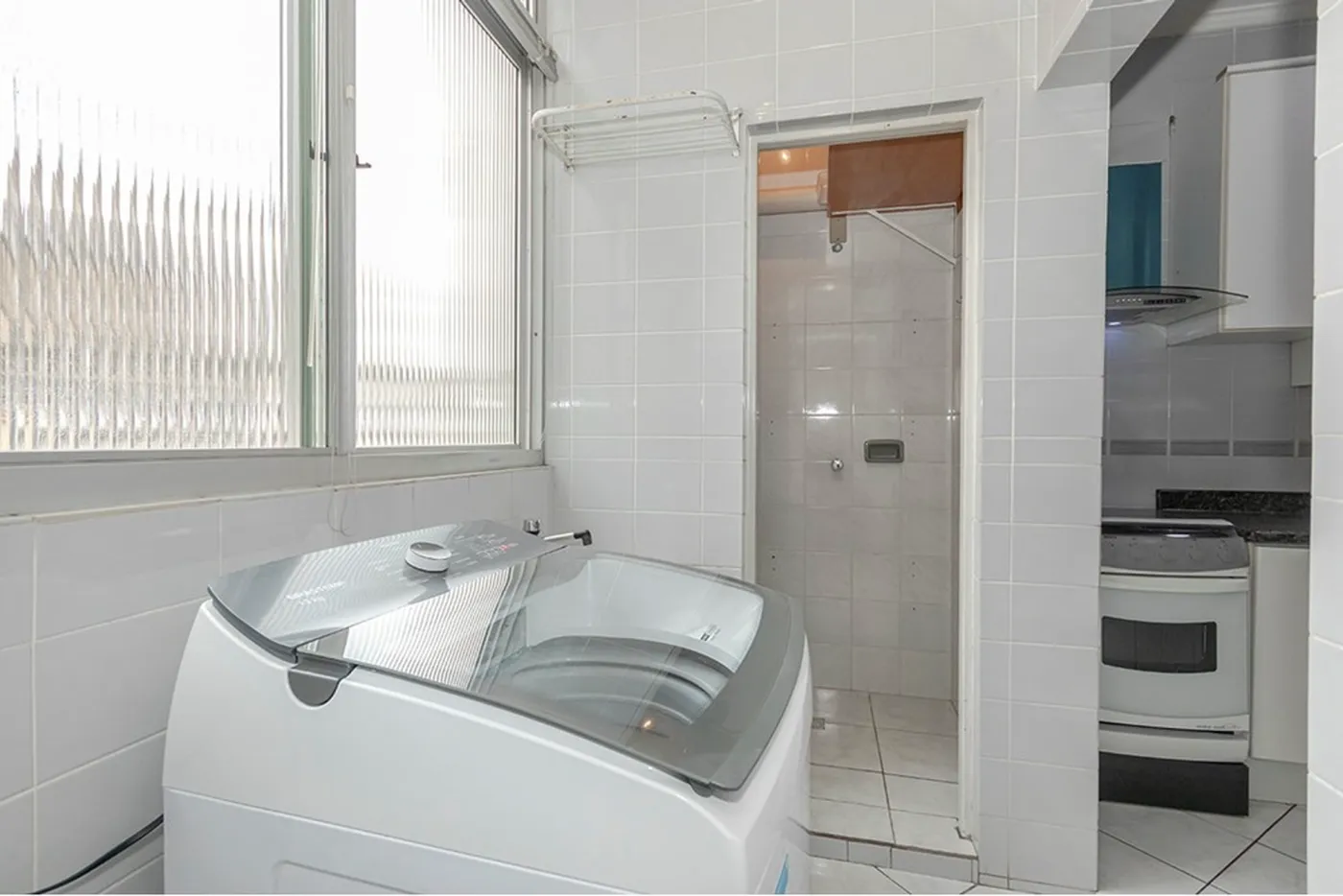 MDBDG 724 Apto 612481004-83 - REMAX Andar de Cima Exclusividades