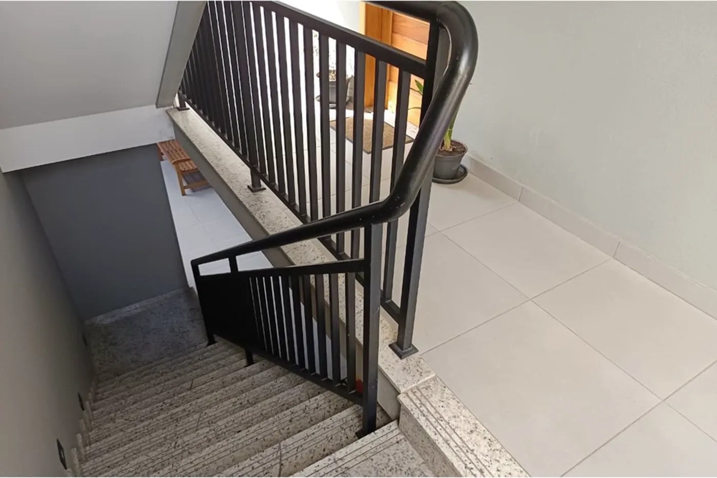 ÁFN 41 Apto 602291034-27 - REMAX B12 Exclusividades ÁFN 41 Apto 602291034-27 - REMAX B12 Exclusividades