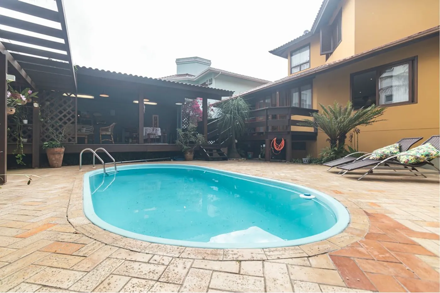 JPLP 111 Casa 590441045-72 - REMAX Dream On II Exclusividades JPLP 111 Casa 590441045-72 - REMAX Dream On II Exclusividades