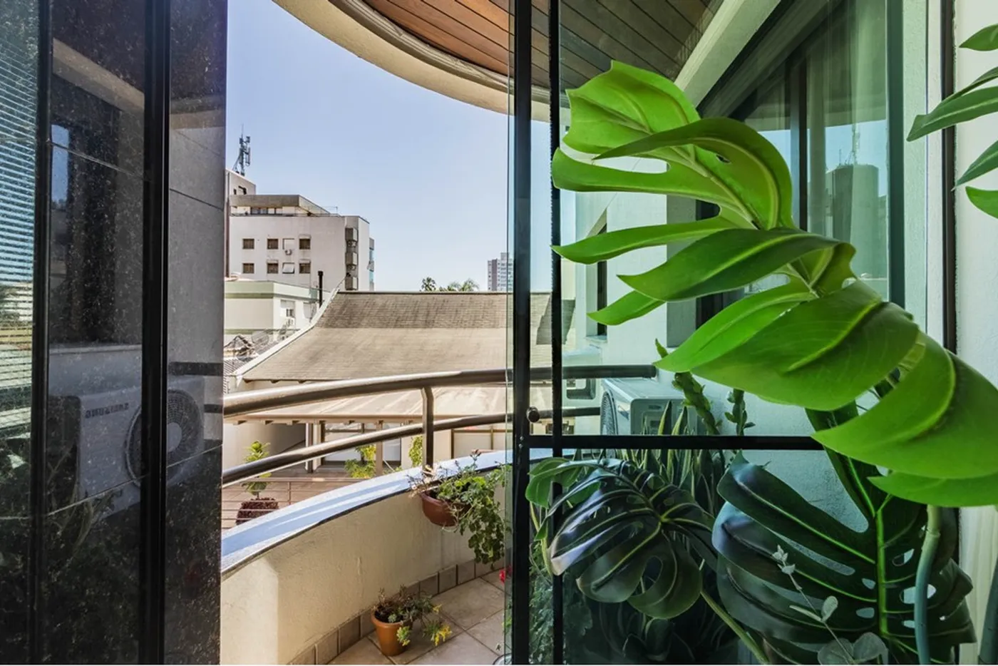 MDVDH 472 Apto 612481029-152 - REMAX Andar de Cima Exclusividades