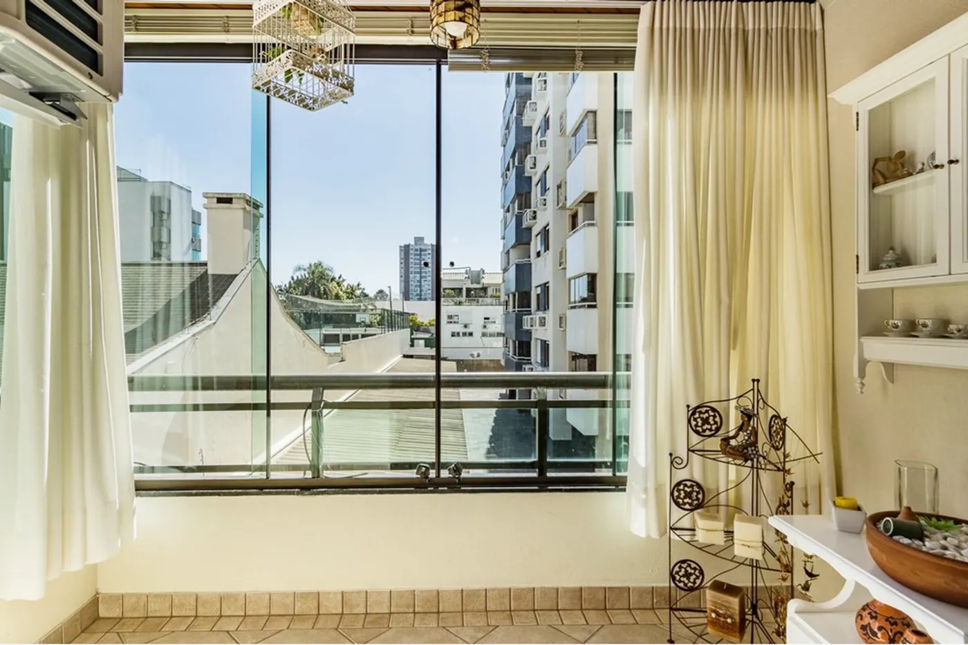 MDVDH 472 Apto 612481029-152 - REMAX Andar de Cima Exclusividades