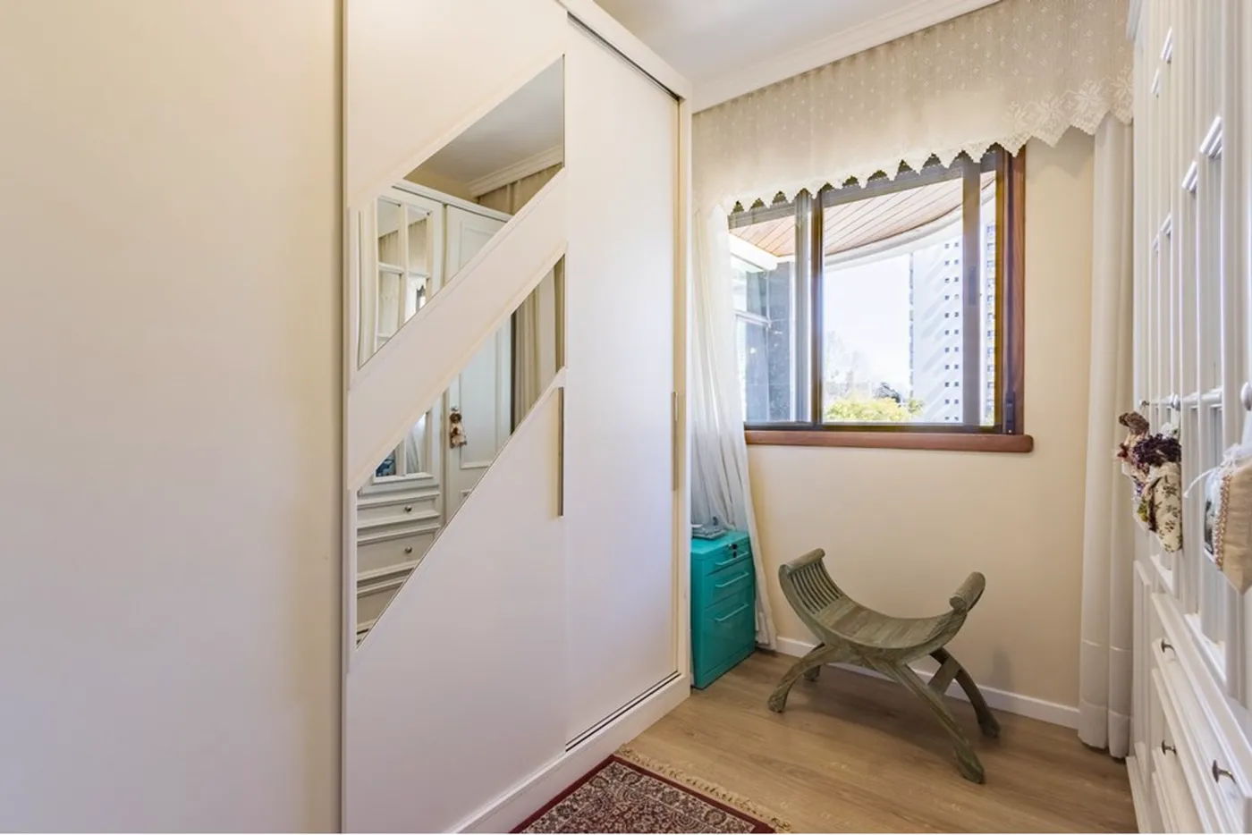MDVDH 472 Apto 612481029-152 - REMAX Andar de Cima Exclusividades