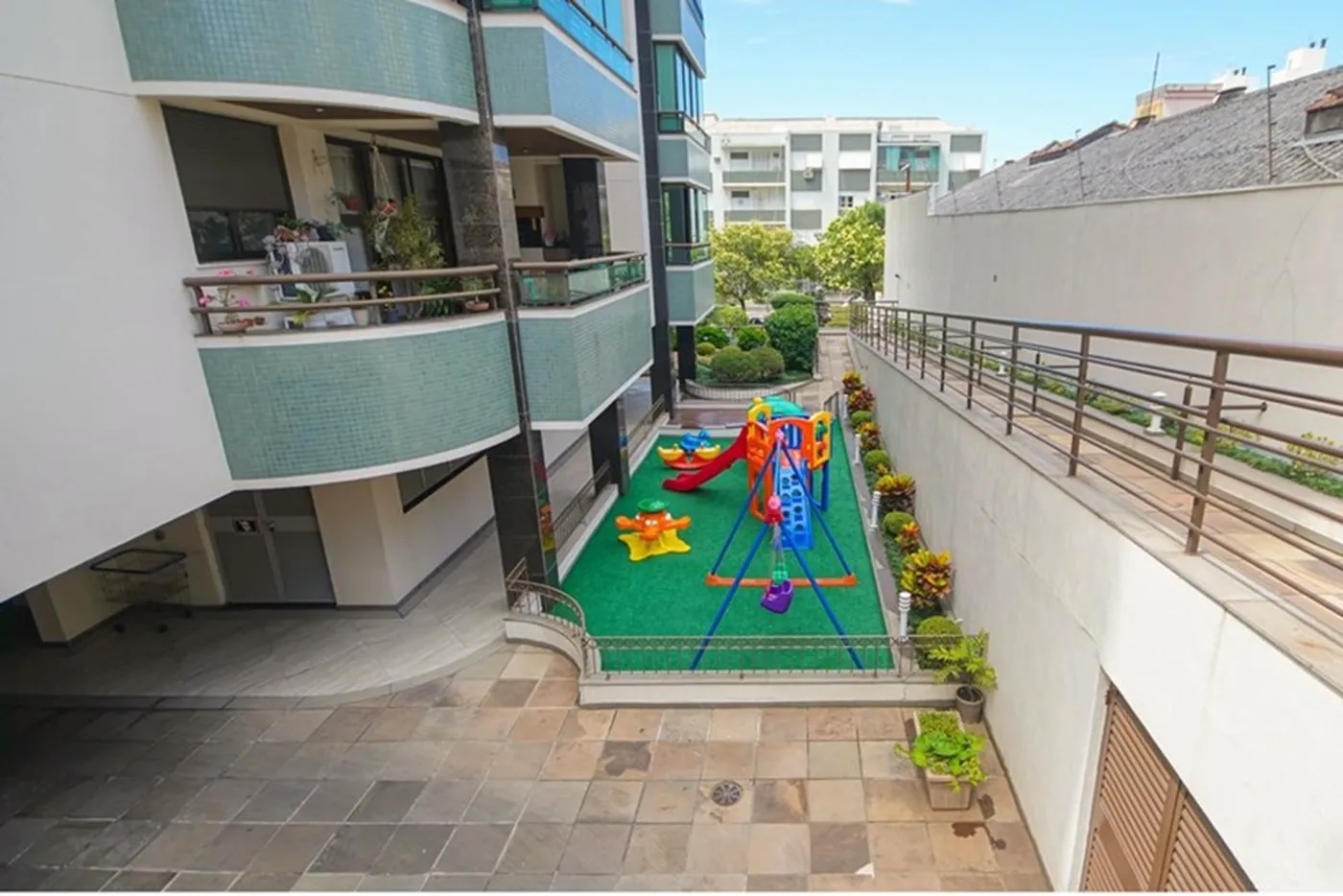 MDVDH 472 Apto 612481029-152 - REMAX Andar de Cima Exclusividades