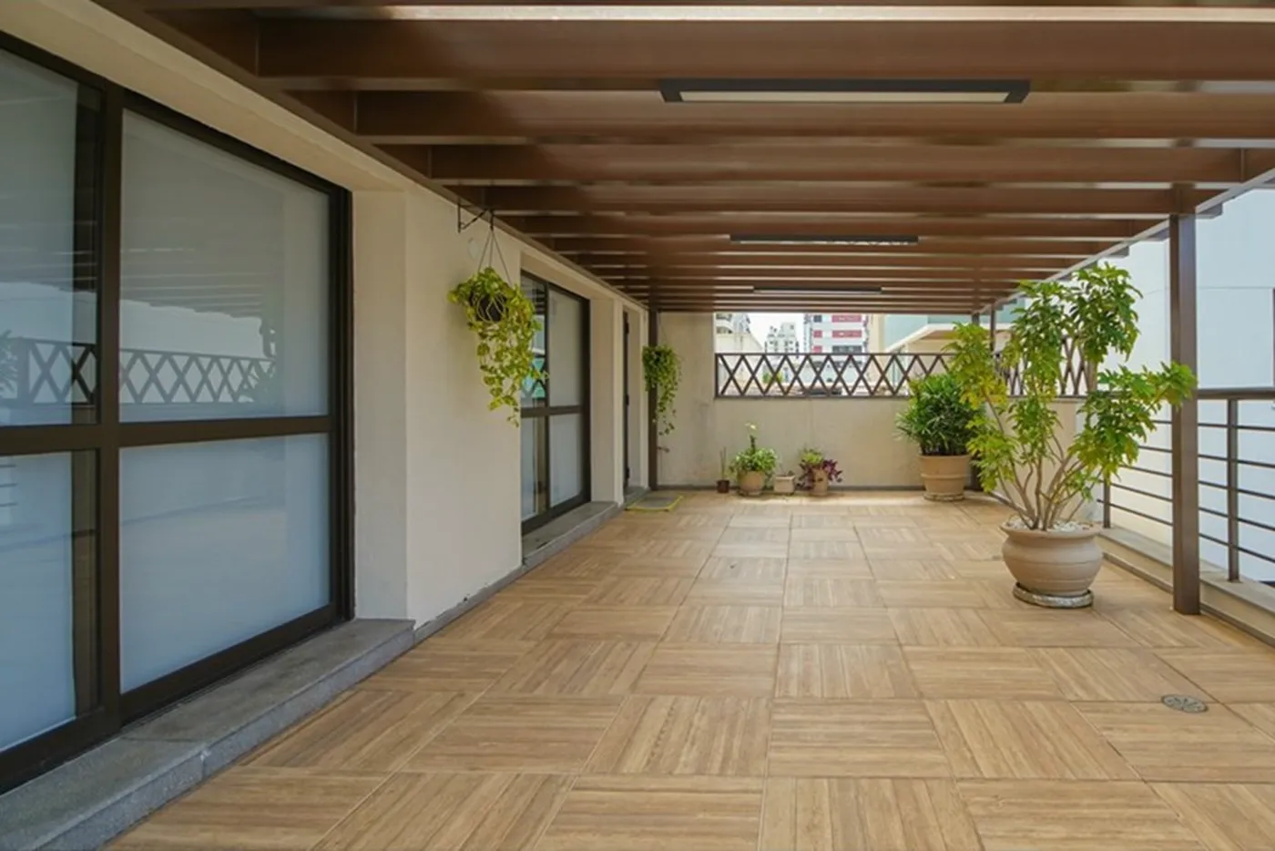 MDVDH 472 Apto 612481029-152 - REMAX Andar de Cima Exclusividades