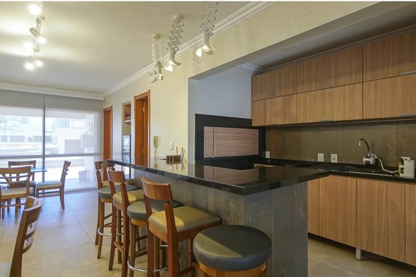 MDVDH 472 Apto 612481029-152 - REMAX Andar de Cima Exclusividades