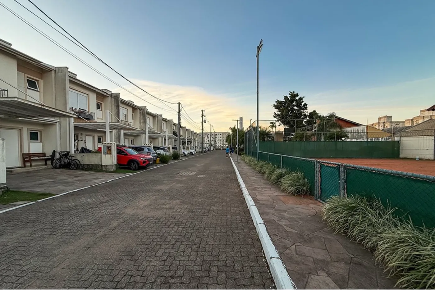 IAF 1977 610241012-199 - REMAX 520 Exclusividades IAF 1977 610241012-199 - REMAX 520 Exclusividades