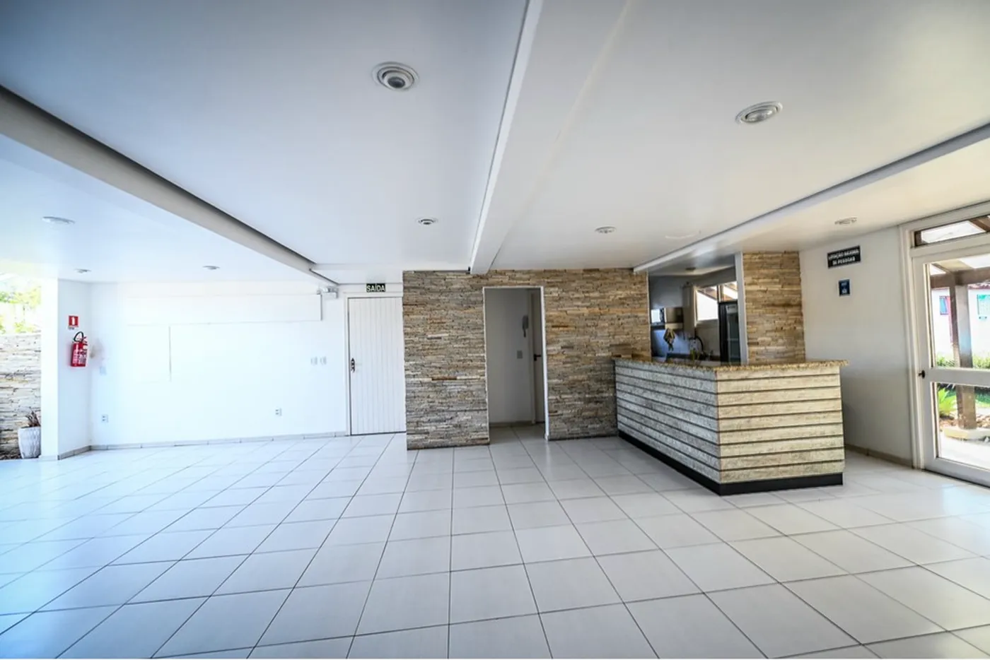 CEP 695 Casa 612481089-2 - REMAX Andar de Cima Exclusividades