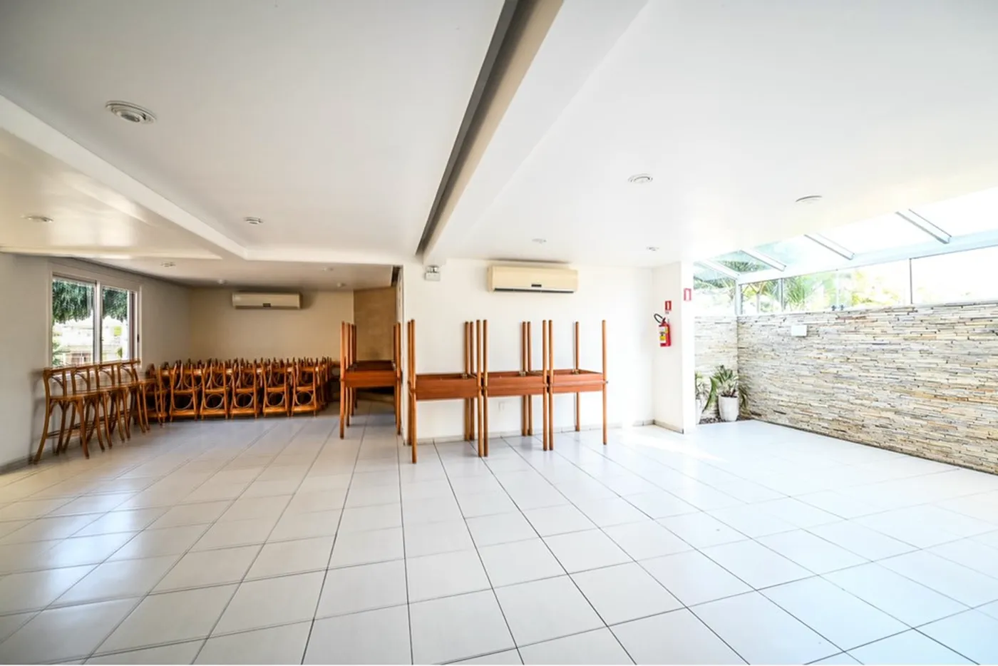 CEP 695 Casa 612481089-2 - REMAX Andar de Cima Exclusividades