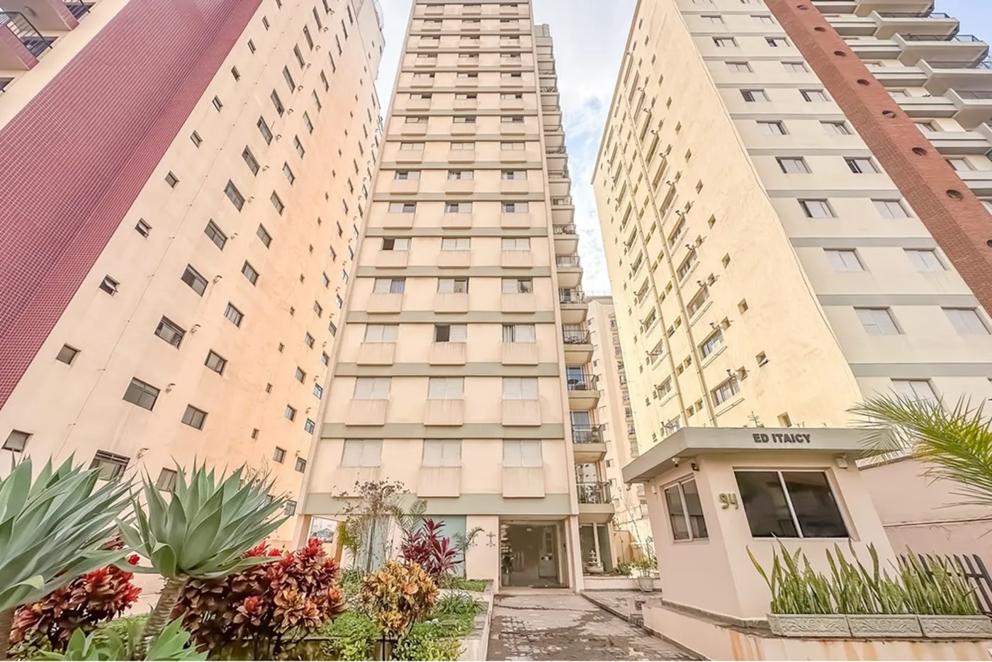 STI 94 Apto 602291020-37 - REMAX B12 Exclusividades STI 94 Apto 602291020-37 - REMAX B12 Exclusividades