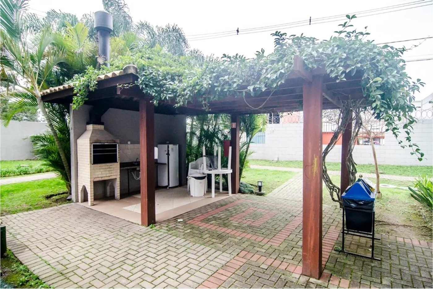 IADJ 50 Apto 610241012-201 - REMAX 520 Exclusividades IADJ 50 Apto 610241012-201 - REMAX 520 Exclusividades