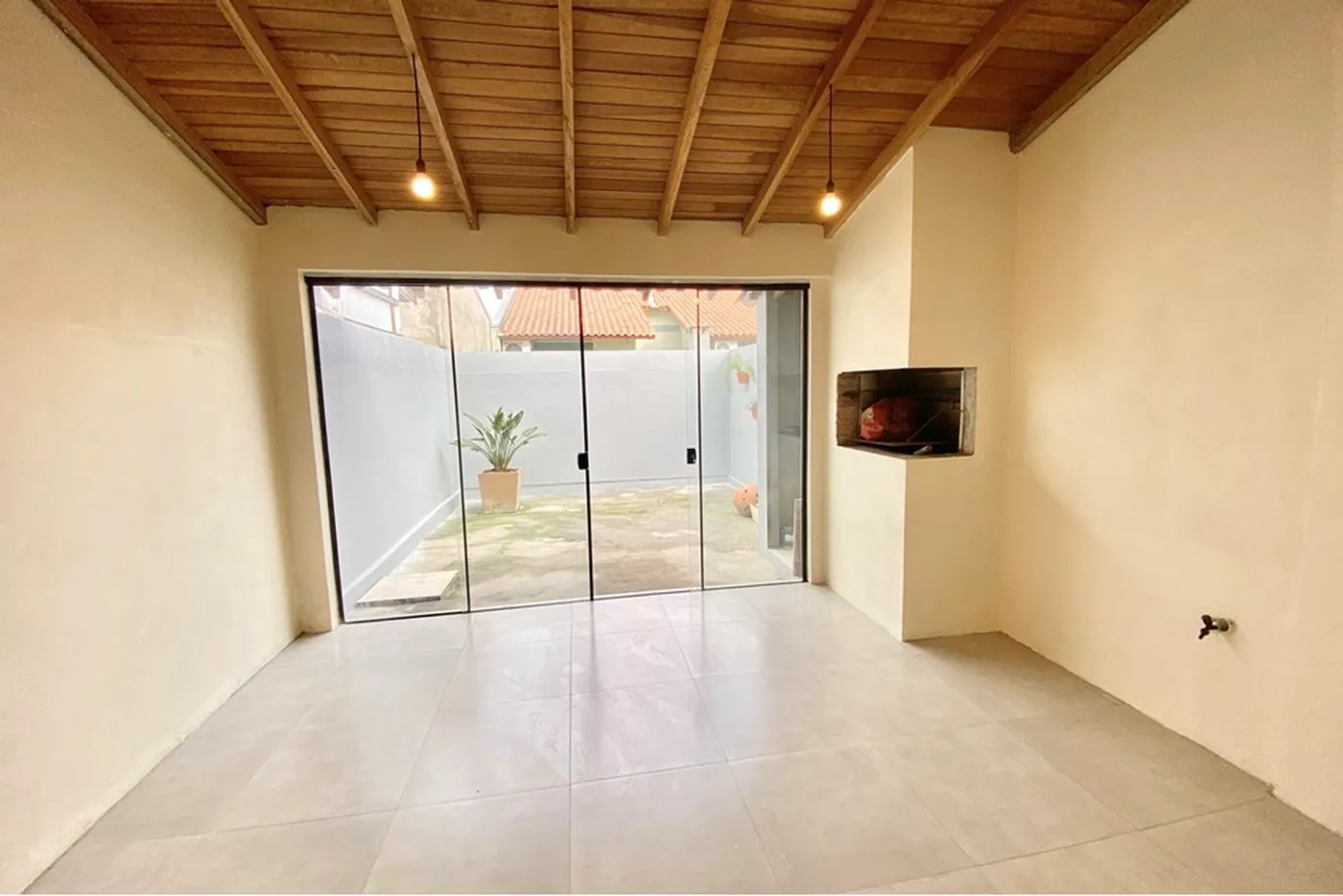 OMAAS 47 Casa 610241026-60 - REMAX 520 Exclusividades OMAAS 47 Casa 610241026-60 - REMAX 520 Exclusividades