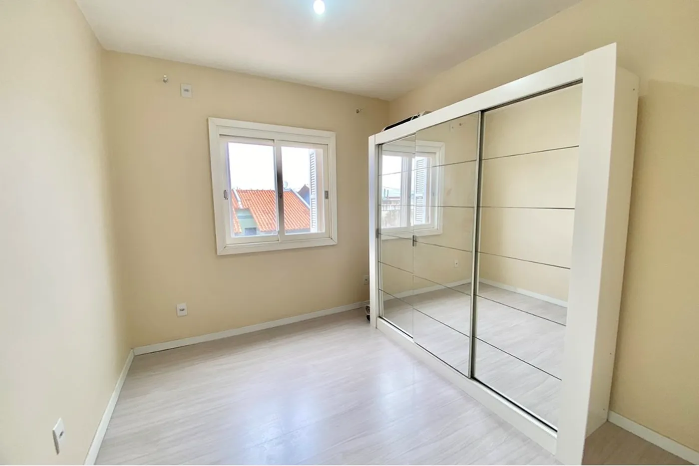 OMAAS 47 Casa 610241026-60 - REMAX 520 Exclusividades OMAAS 47 Casa 610241026-60 - REMAX 520 Exclusividades