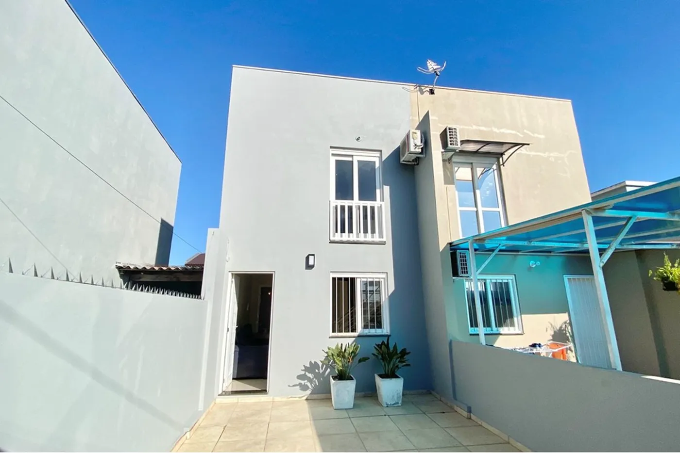 OMAAS 47 Casa 610241026-60 - REMAX 520 Exclusividades OMAAS 47 Casa 610241026-60 - REMAX 520 Exclusividades