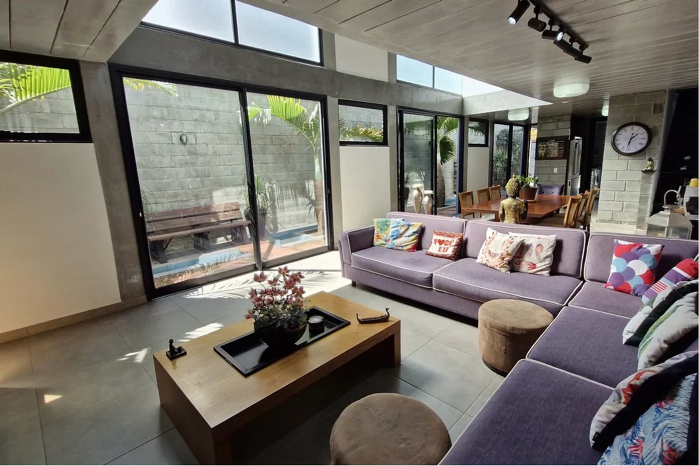ÁBC 194 602301001-168 - Remax Trinity Exclusividades ÁBC 194 602301001-168 - Remax Trinity Exclusividades