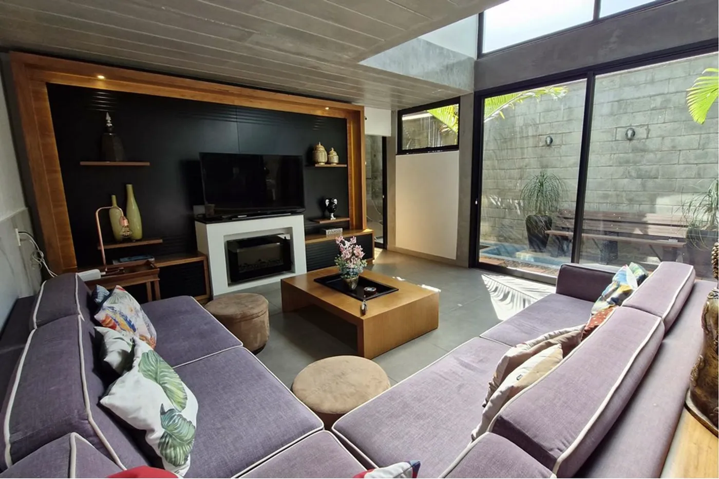 ÁBC 194 602301001-168 - Remax Trinity Exclusividades ÁBC 194 602301001-168 - Remax Trinity Exclusividades