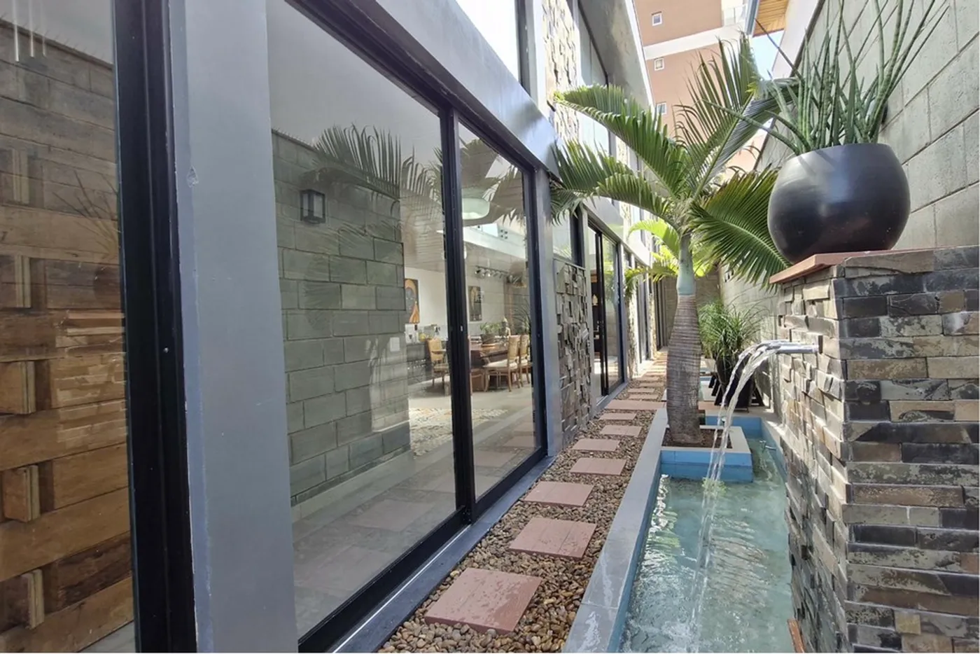 ÁBC 194 602301001-168 - Remax Trinity Exclusividades ÁBC 194 602301001-168 - Remax Trinity Exclusividades