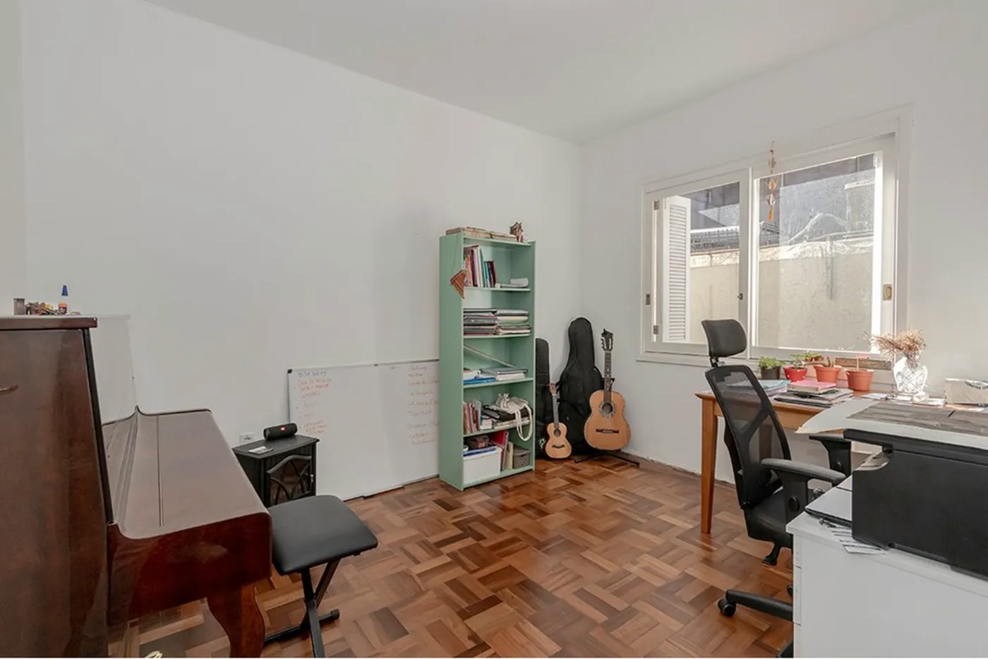 BFSA 818 Apto 612481058-18 - REMAX Andar de Cima Exclusividades