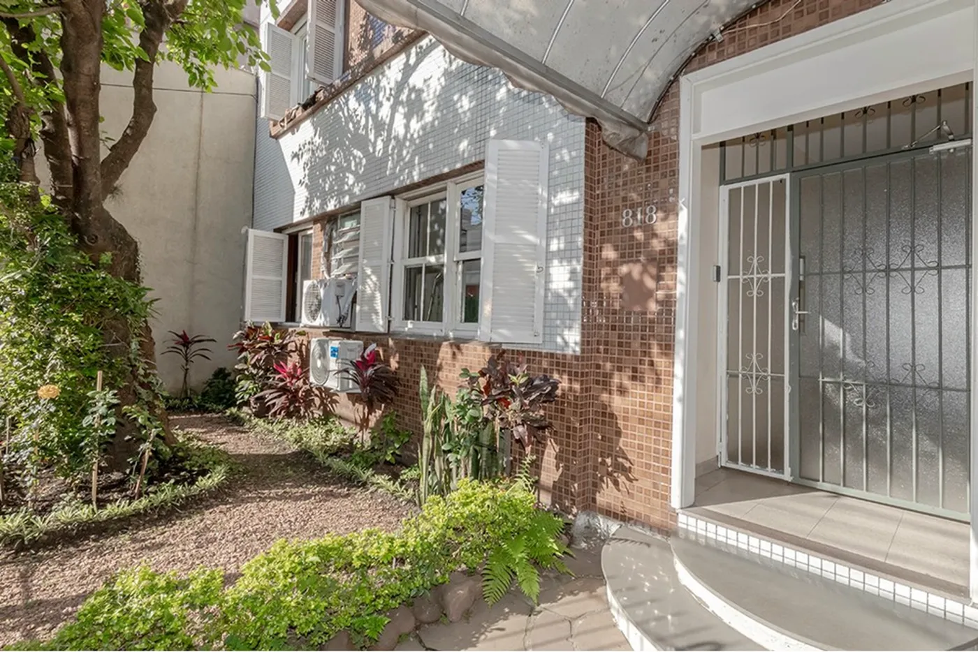 BFSA 818 Apto 612481058-18 - REMAX Andar de Cima Exclusividades