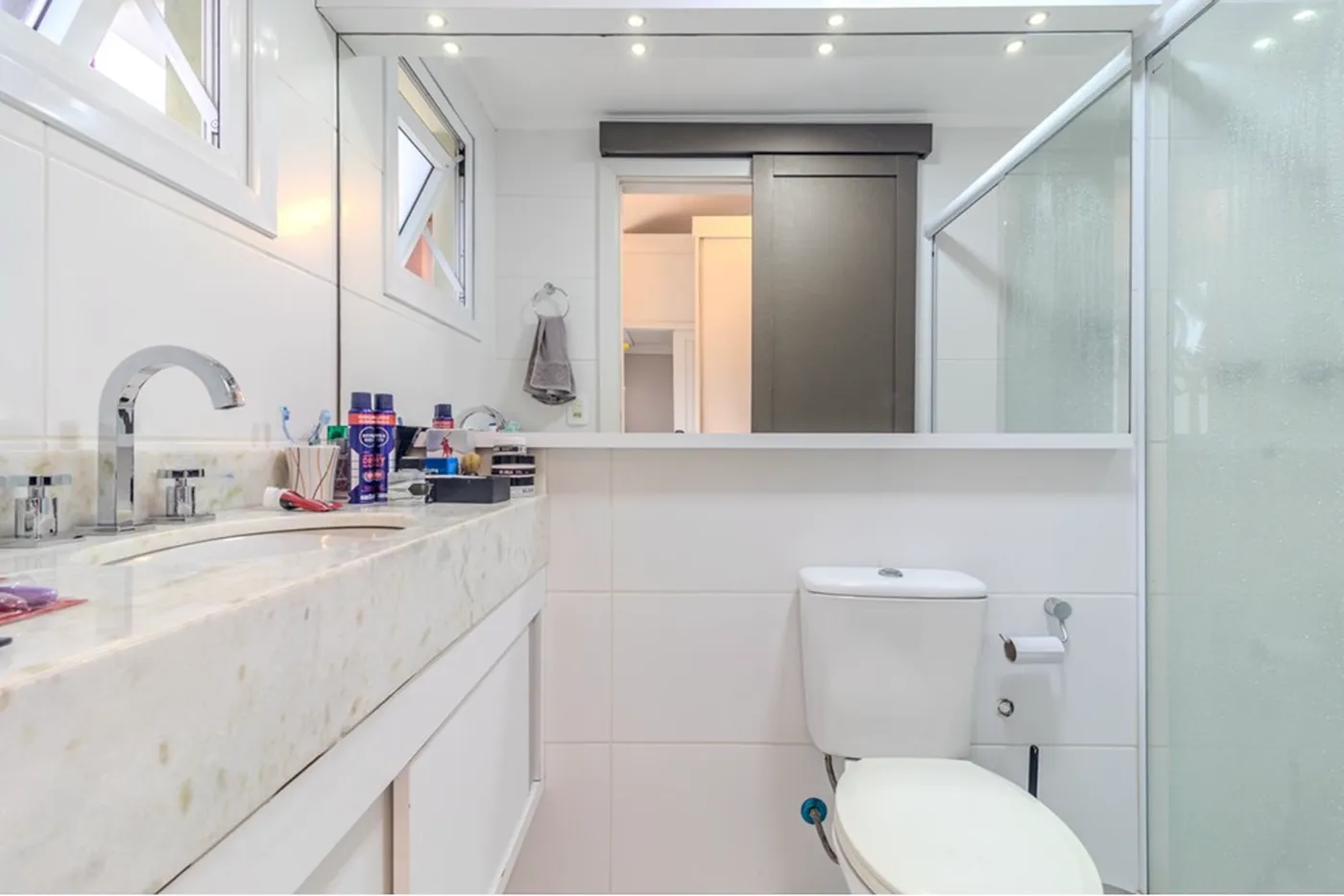 TDMT 382 Casa 612481009-30 - REMAX Andar de Cima Exclusividades TDMT 382 Casa 612481009-30 - REMAX Andar de Cima Exclusividades