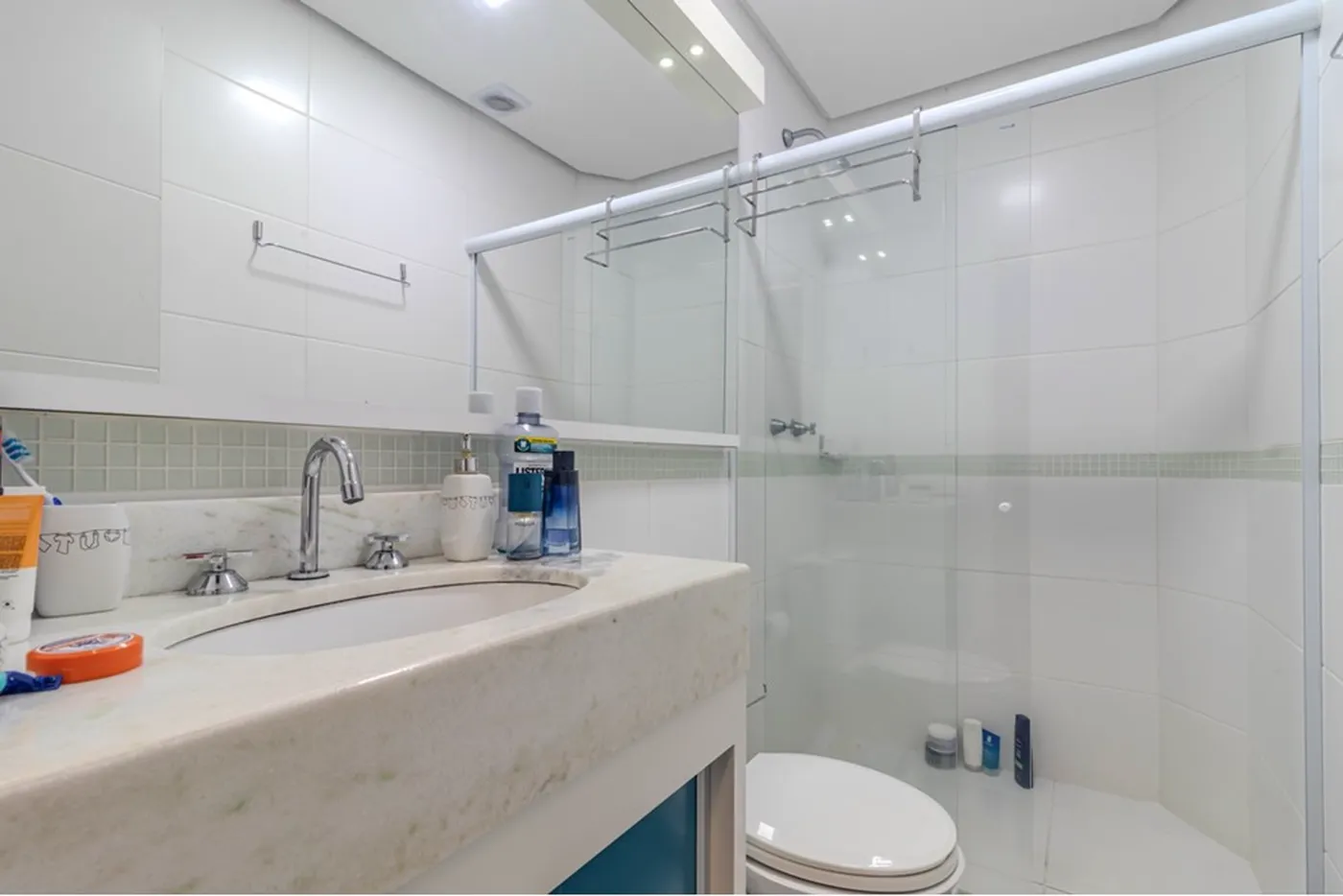 TDMT 382 Casa 612481009-30 - REMAX Andar de Cima Exclusividades TDMT 382 Casa 612481009-30 - REMAX Andar de Cima Exclusividades