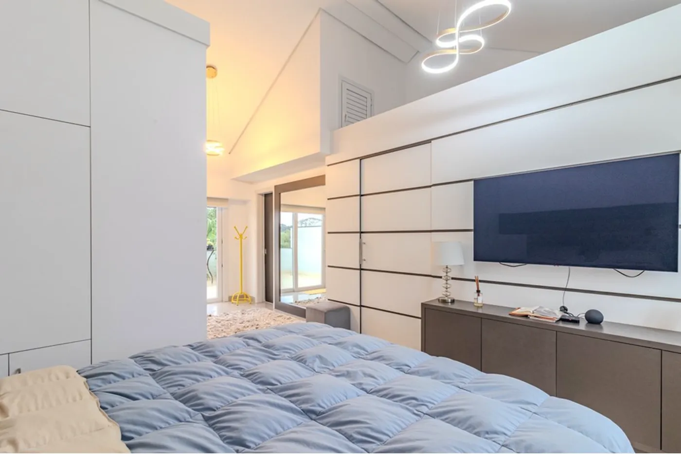 TDMT 382 Casa 612481009-30 - REMAX Andar de Cima Exclusividades TDMT 382 Casa 612481009-30 - REMAX Andar de Cima Exclusividades