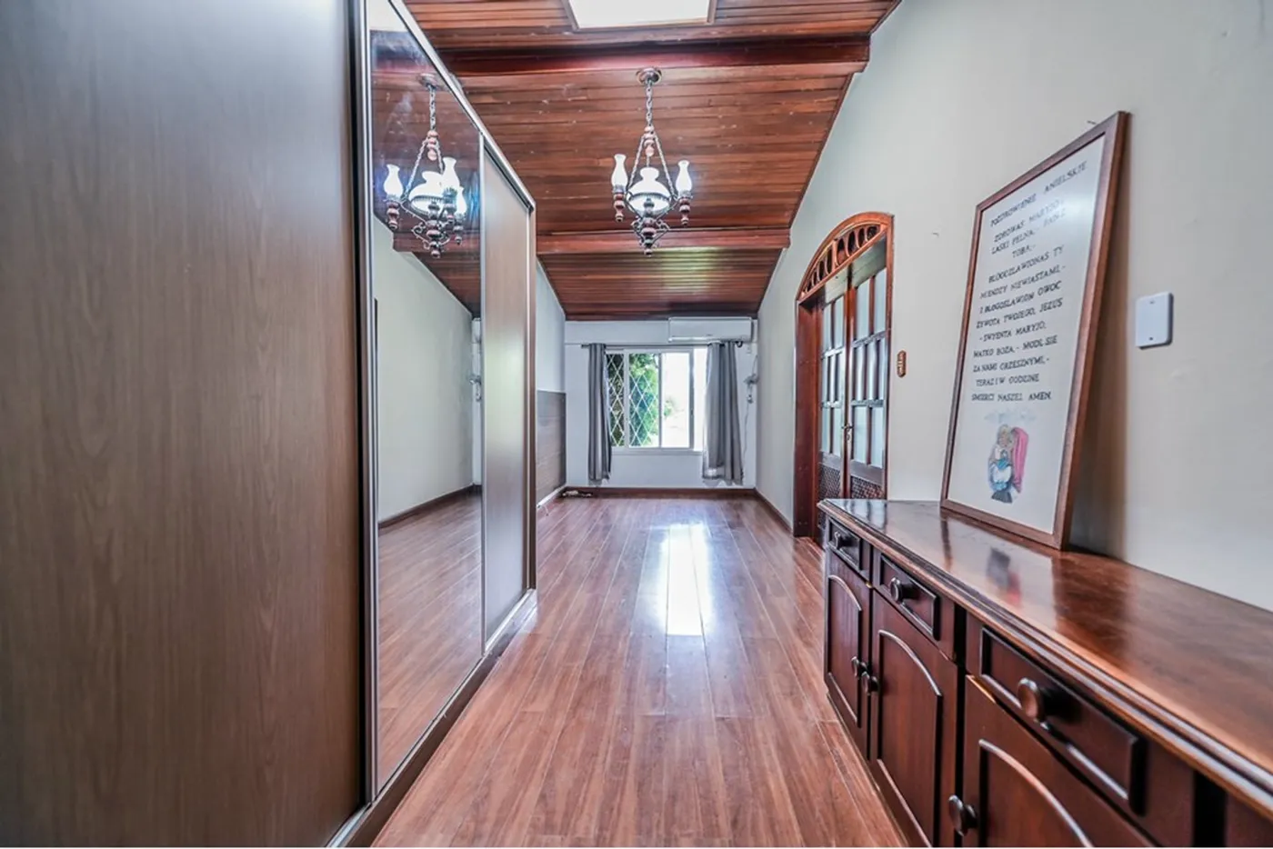 STDP 100 Casa 612481037-106 - REMAX Andar de Cima Exclusividades