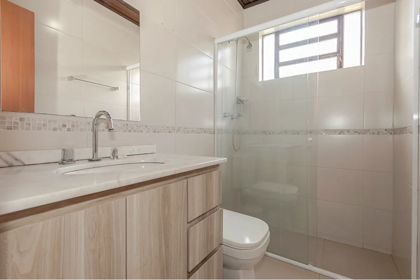 CJB 1190 Casa 612521044-67 - REMAX Place Exclusividades CJB 1190 Casa 612521044-67 - REMAX Place Exclusividades