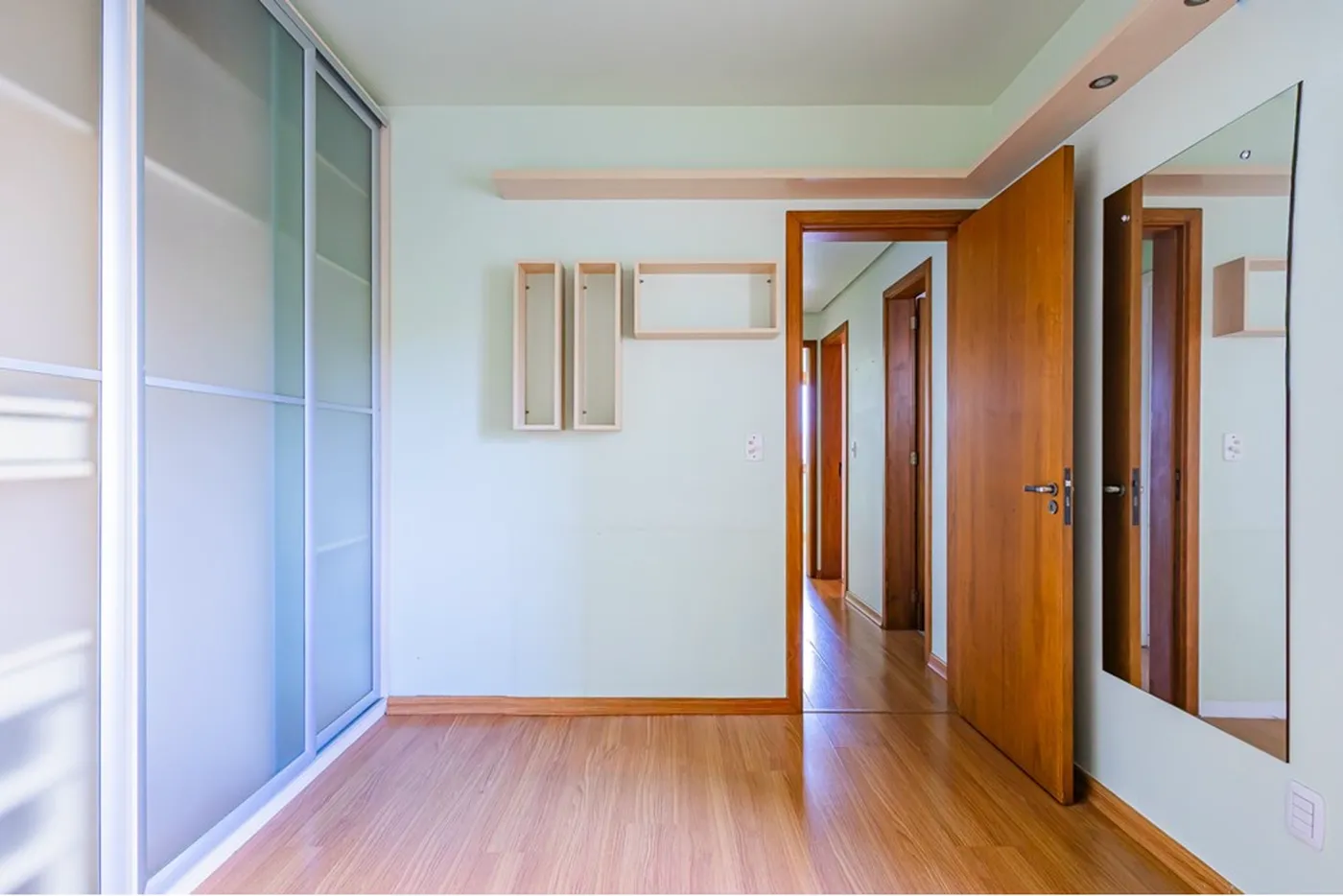 JISJES 251 Apto 612521072-23 - REMAX Place Exclusividades JISJES 251 Apto 612521072-23 - REMAX Place Exclusividades