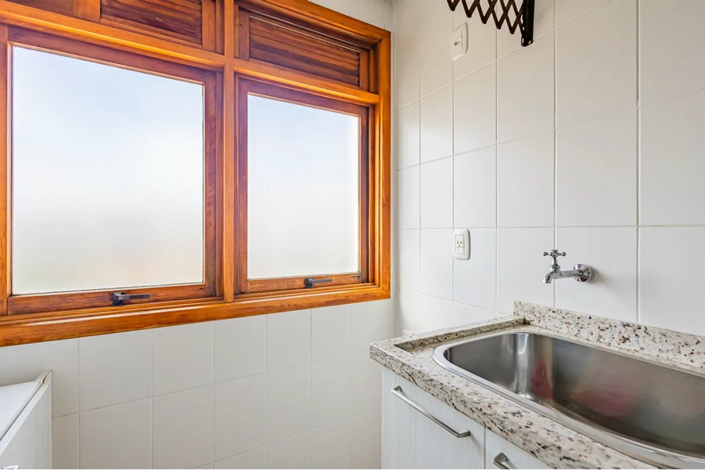JISJES 251 Apto 612521072-23 - REMAX Place Exclusividades JISJES 251 Apto 612521072-23 - REMAX Place Exclusividades