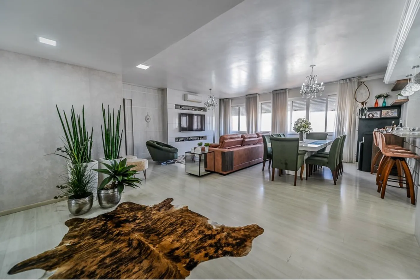 IG 891 Apto 612481023-85 - REMAX Andar de Cima Exclusividades