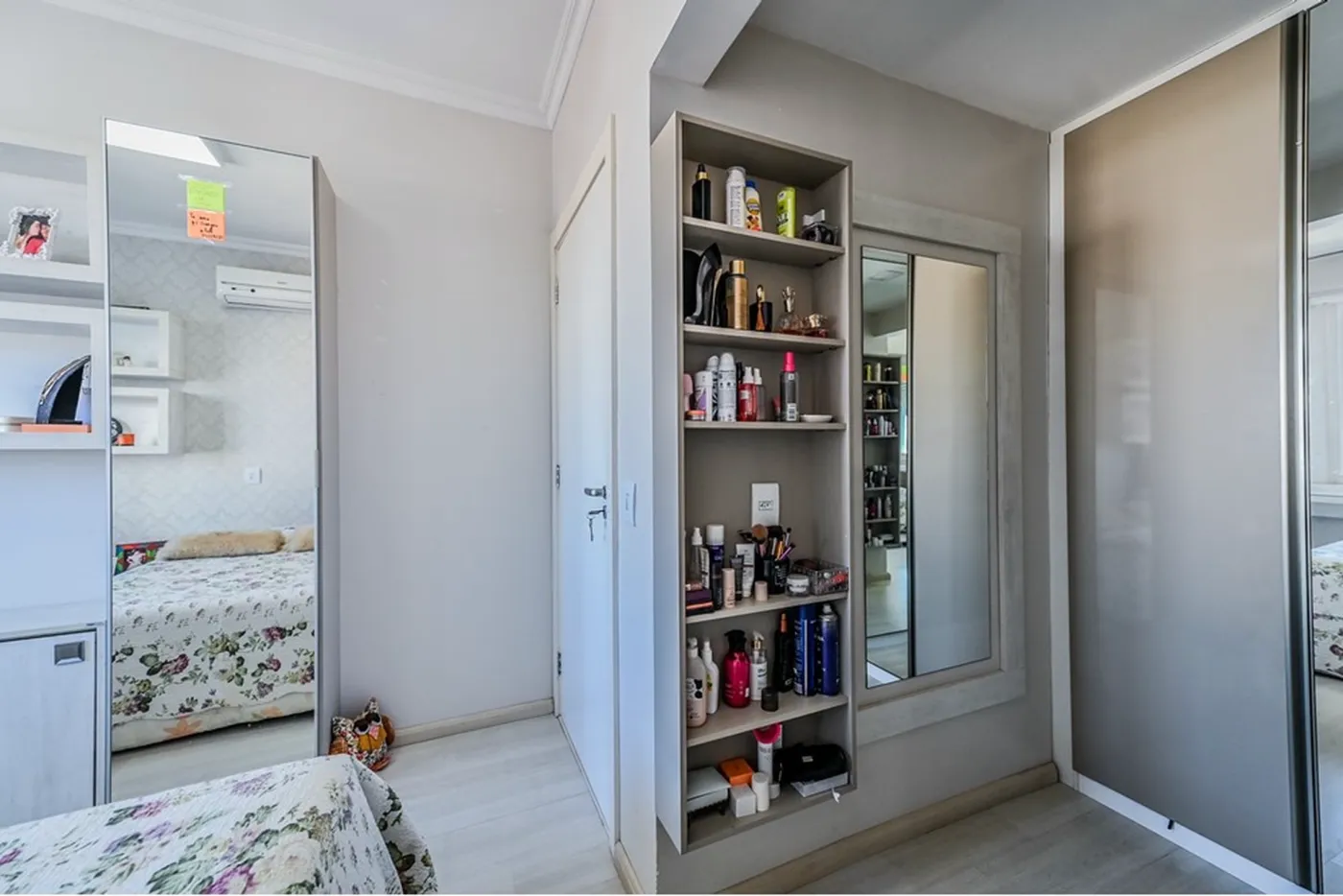 IG 891 Apto 612481023-85 - REMAX Andar de Cima Exclusividades