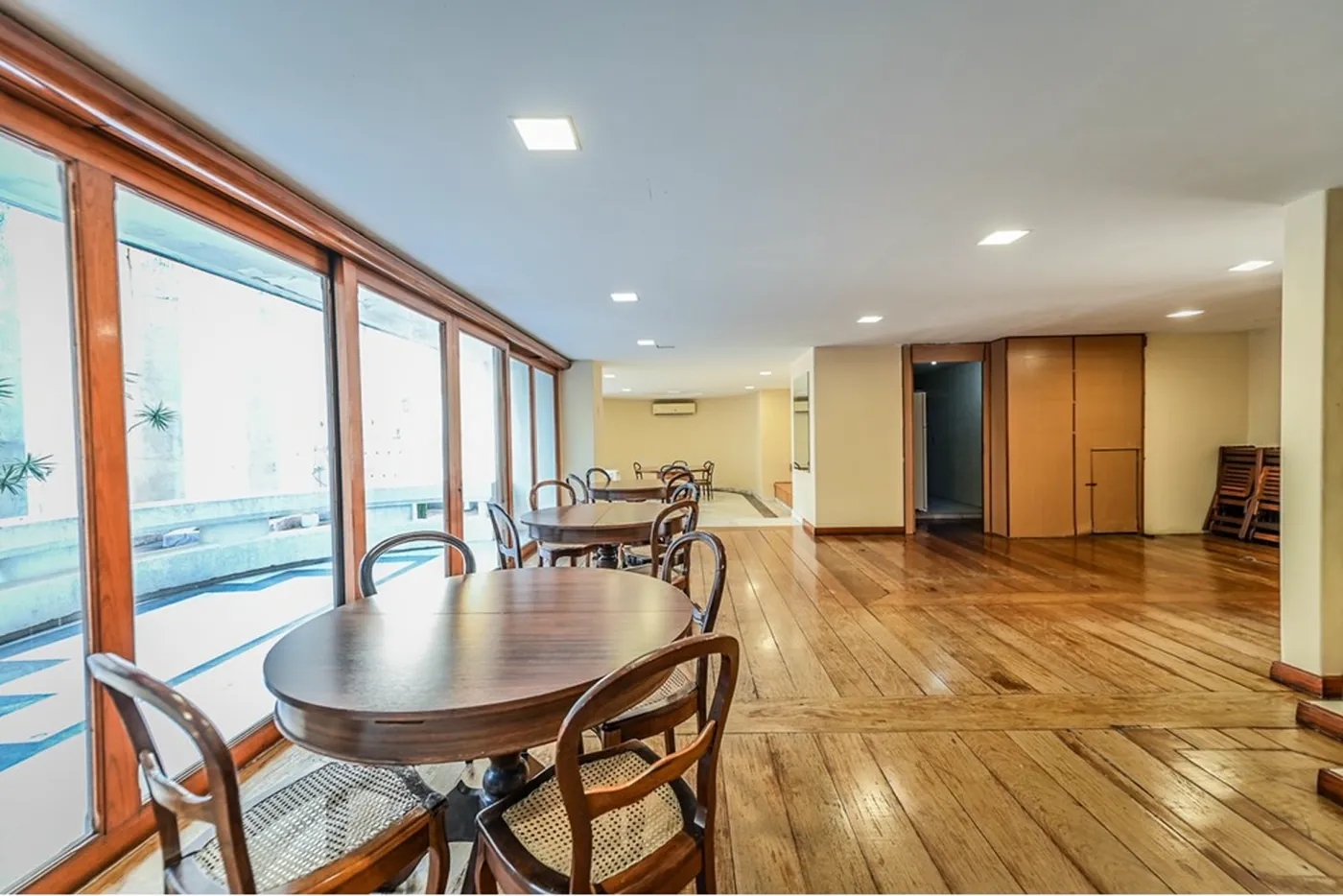 IG 891 Apto 612481023-85 - REMAX Andar de Cima Exclusividades