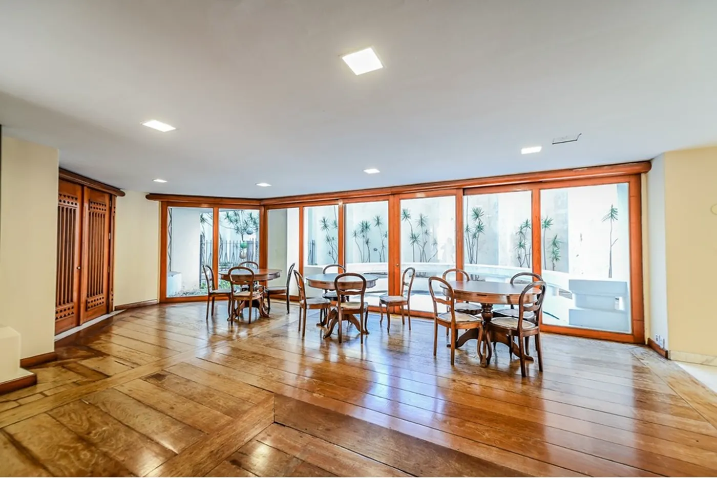 IG 891 Apto 612481023-85 - REMAX Andar de Cima Exclusividades