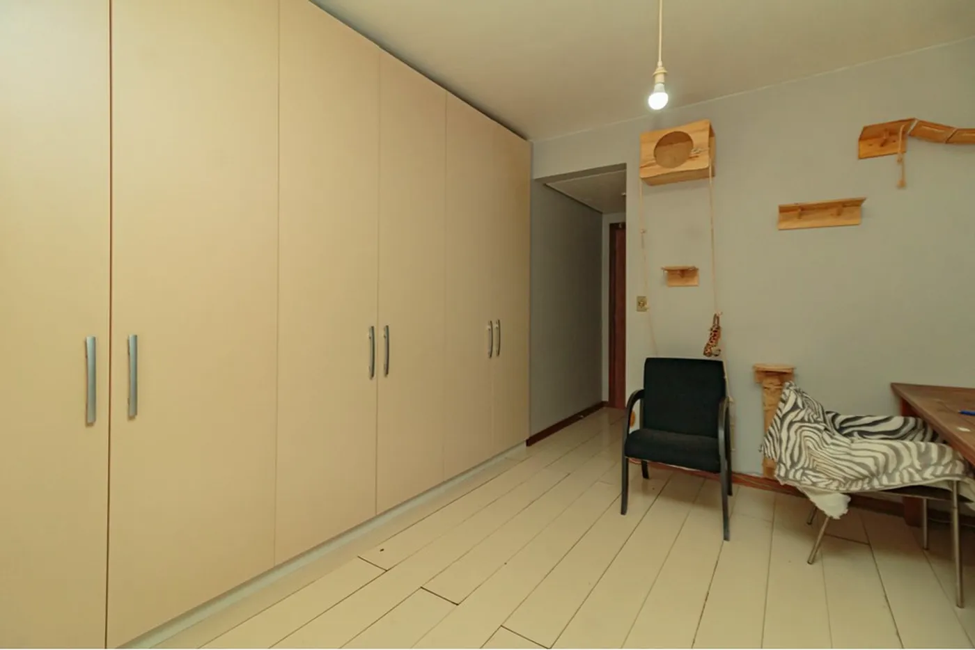 RBMT 225 Apto 610221018-123 - REMAX Donno Exclusividades RBMT 225 Apto 610221018-123 - REMAX Donno Exclusividades