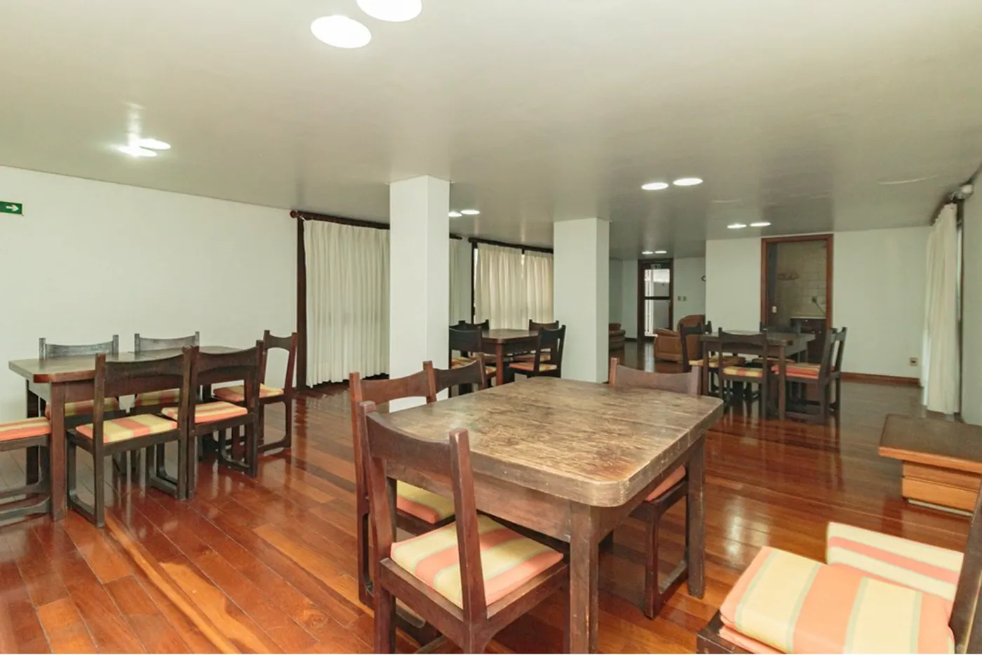 RBMT 225 Apto 610221018-123 - REMAX Donno Exclusividades RBMT 225 Apto 610221018-123 - REMAX Donno Exclusividades