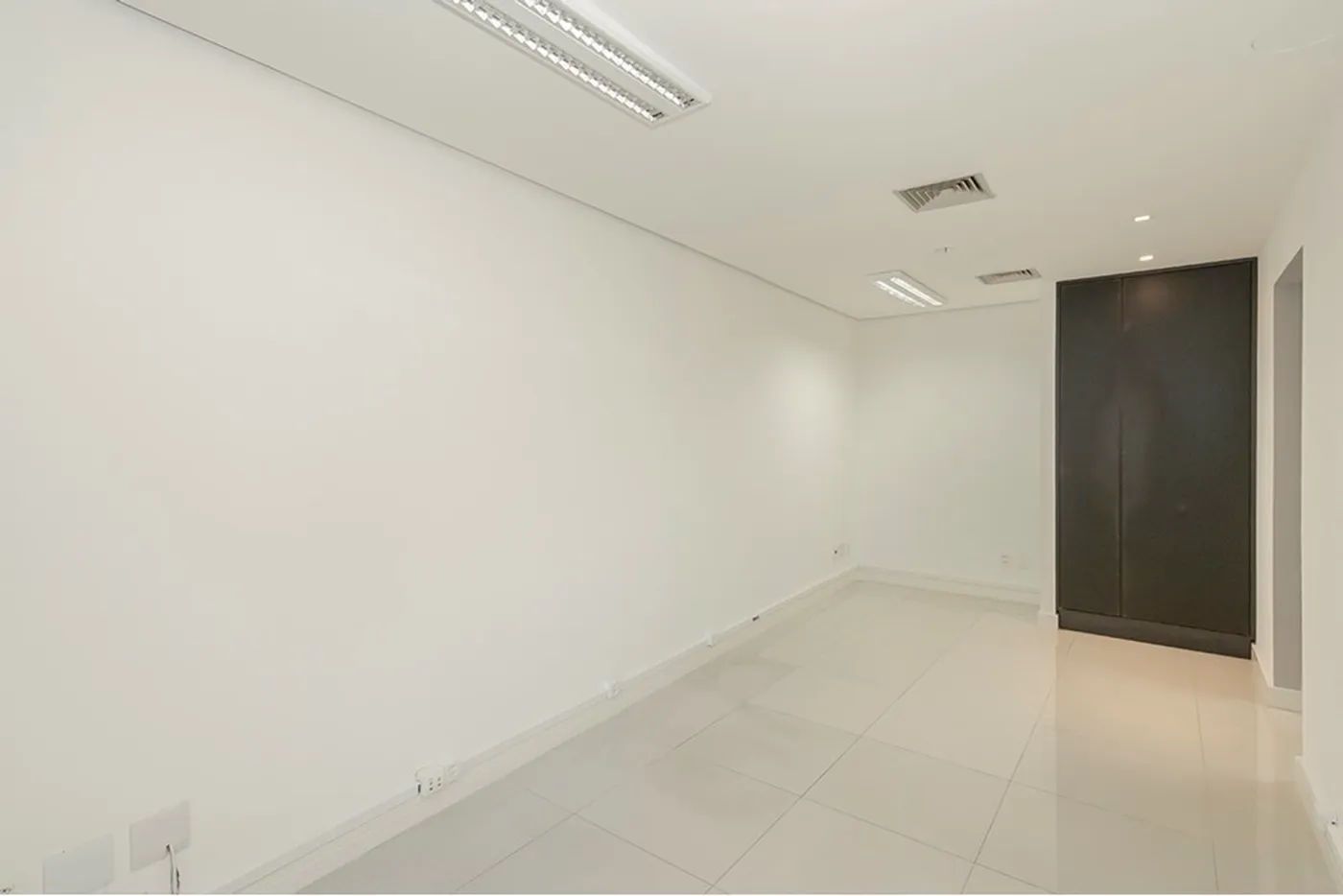 MDVQB 694 Sala 612481096-6 - REMAX Andar de Cima Exclusividades