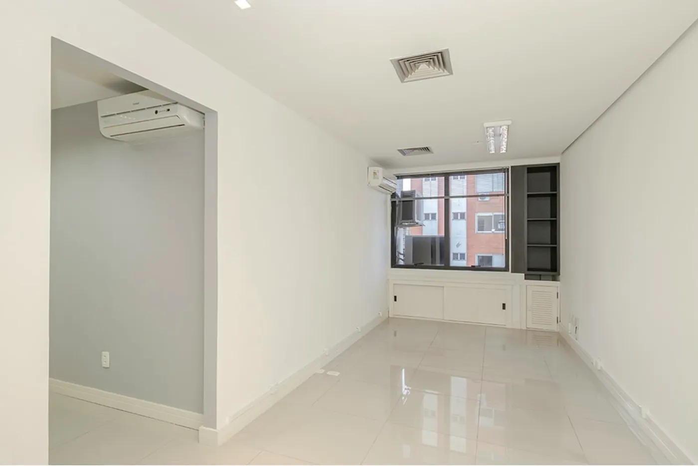 MDVQB 694 Sala 612481096-6 - REMAX Andar de Cima Exclusividades