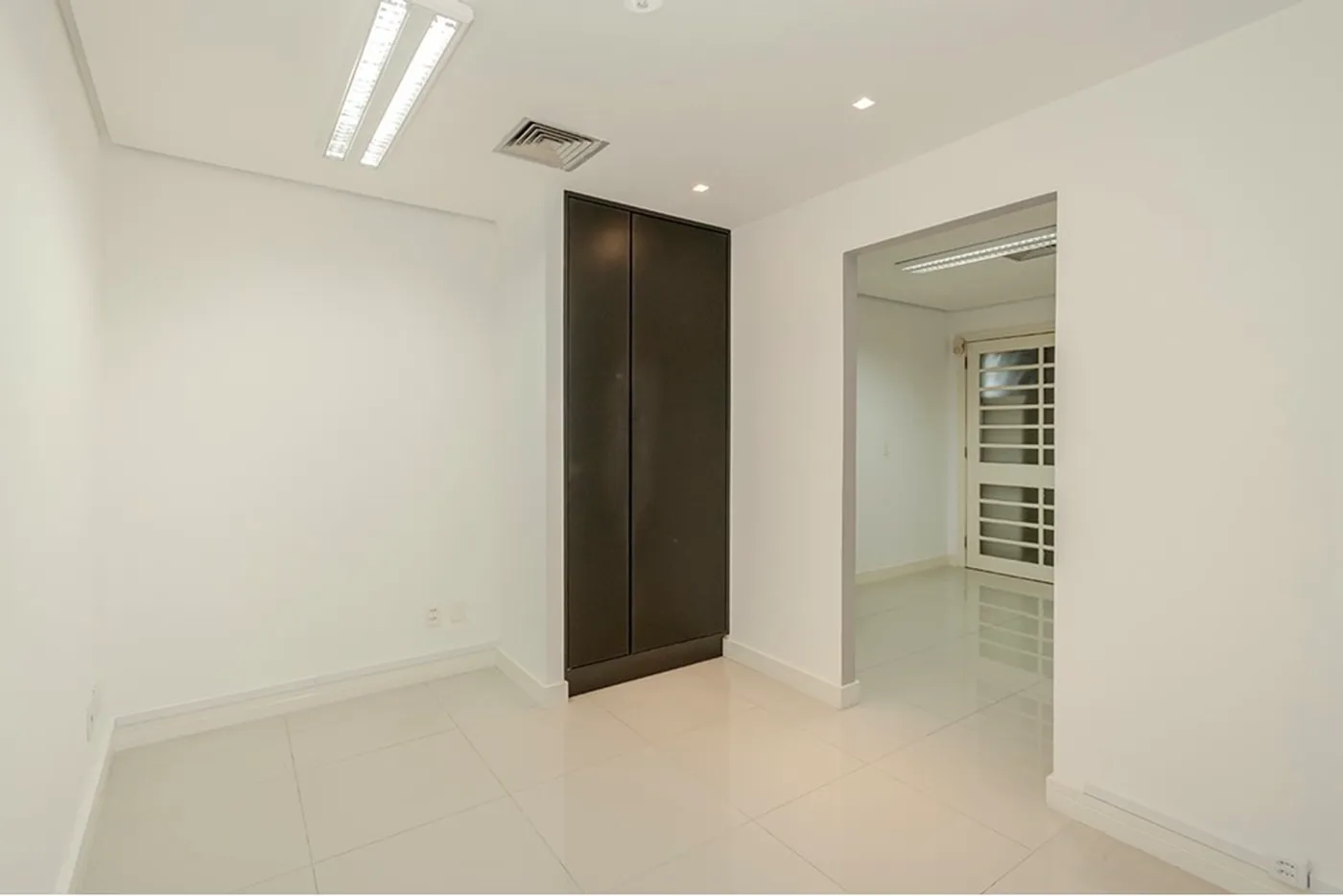 MDVQB 694 Sala 612481096-6 - REMAX Andar de Cima Exclusividades
