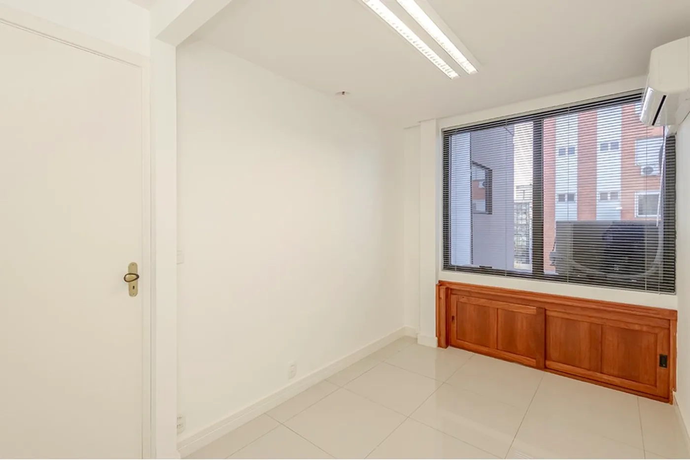 MDVQB 694 Sala 612481096-6 - REMAX Andar de Cima Exclusividades