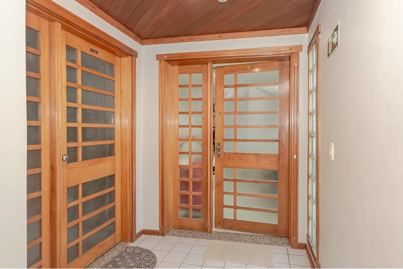 MDVQB 694 Sala 612481096-6 - REMAX Andar de Cima Exclusividades