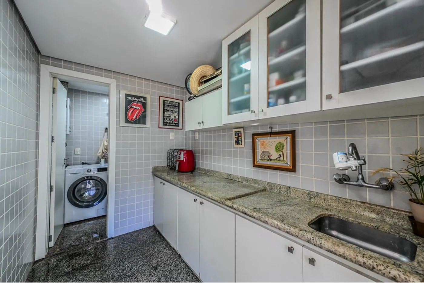 RBC-D1AF 1375 Apto 612481063-26 - REMAX Andar de Cima Exclusividades